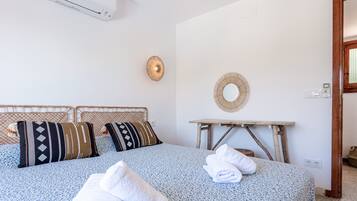 4 camere, ferro/asse da stiro, Wi-Fi gratuito, lenzuola