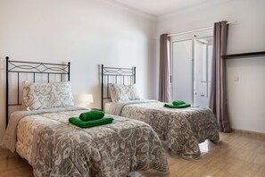3 bedrooms, free WiFi, bed sheets
