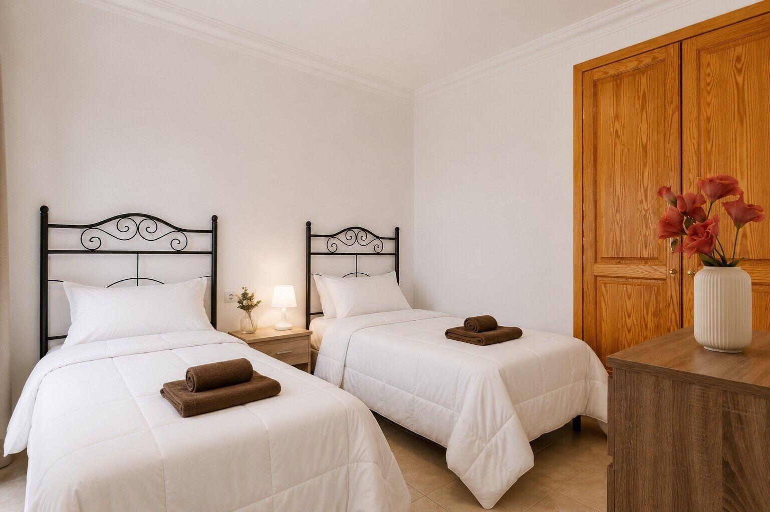 3 quartos, Wi-Fi de cortesia, roupa de cama
