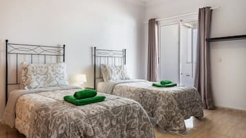 3 habitaciones, wifi gratis y ropa de cama