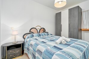 2 Schlafzimmer, Bügeleisen/Bügelbrett, kostenloses WLAN, Bettwäsche