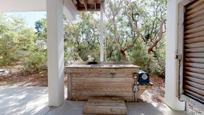 Terrace/patio - Welcome to A B Sea! A beautiful 5 bedroom home. (St. George Island)