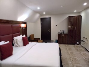 Deluxe-Zimmer | Bettwäsche aus ägyptischer Baumwolle, hochwertige Bettwaren
