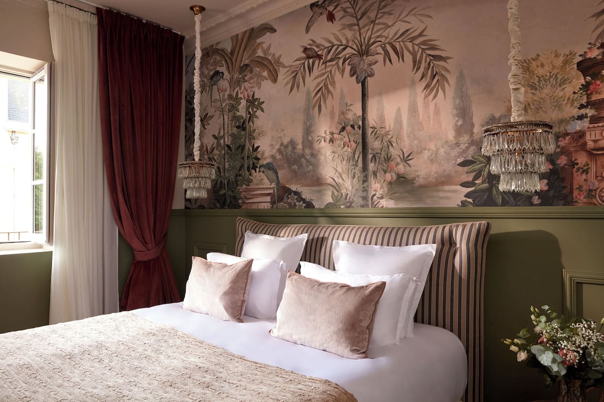 Deluxe kamer | 1 slaapkamer, een gratis minibar, een kluis op de kamer