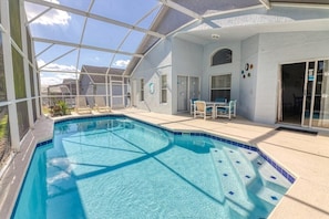 House, 4 Bedrooms | Pool