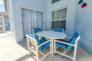 House, 4 Bedrooms | Outdoor dining