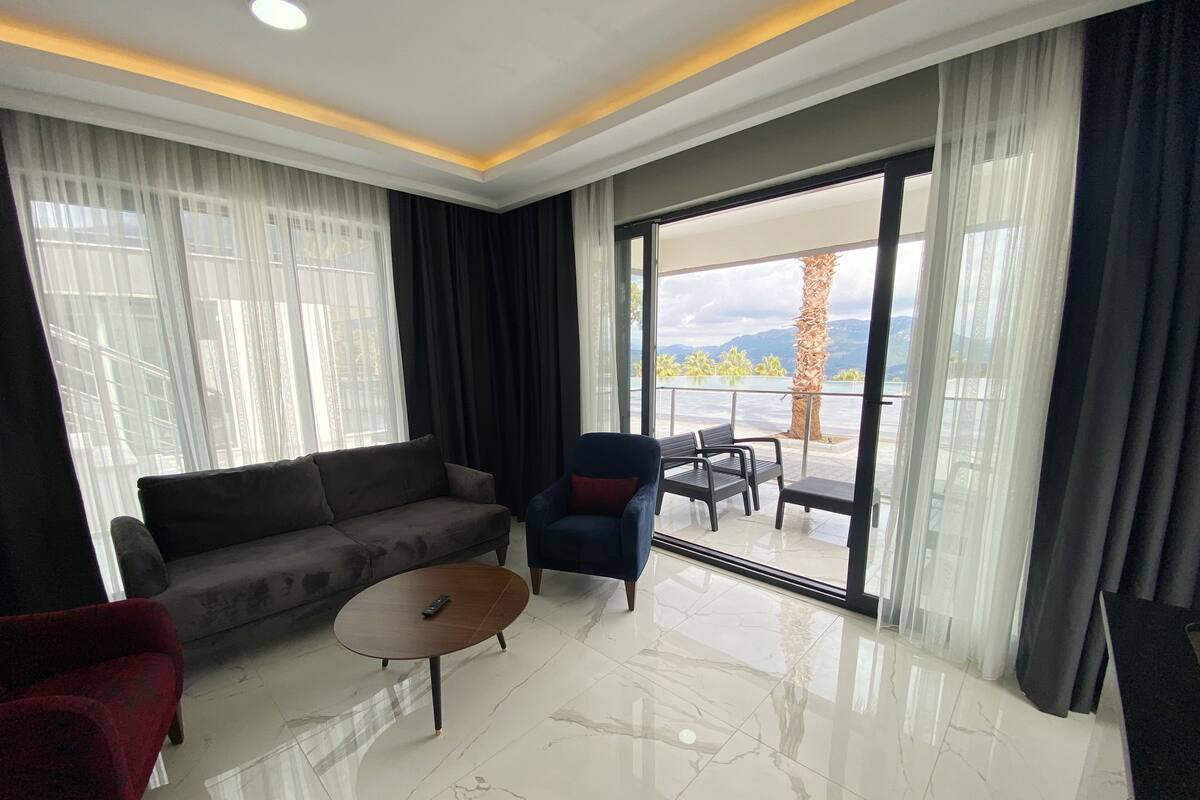 Standard-Suite, 1 Schlafzimmer, Balkon, Bergblick | Hochwertige Bettwaren, kostenlose Minibar, Zimmersafe