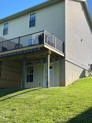 Exterior - Clean 3 bedroom, 2.5 bathroom townhouse within minutes of the Ark Encounter! (Williamstown)
