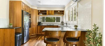 Roselawn Manor | 5 Bedroom Entertainer