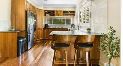 Roselawn Manor | 5 Bedroom Entertainer