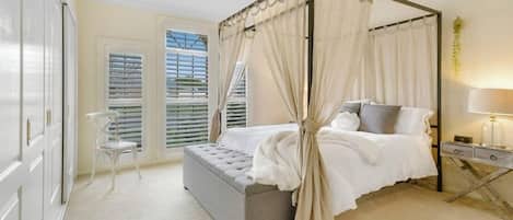 5 habitaciones, tabla de planchar con plancha y wifi