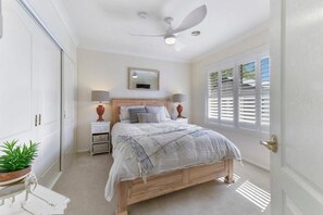 5 bedrooms, iron/ironing board, WiFi