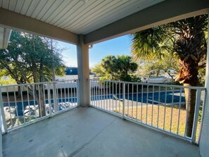 Apartment, 2 Bedrooms | Property grounds