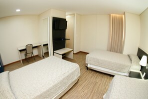 Room | Free WiFi, bed sheets - Hotel Financial Ltda (Belo Horizonte)