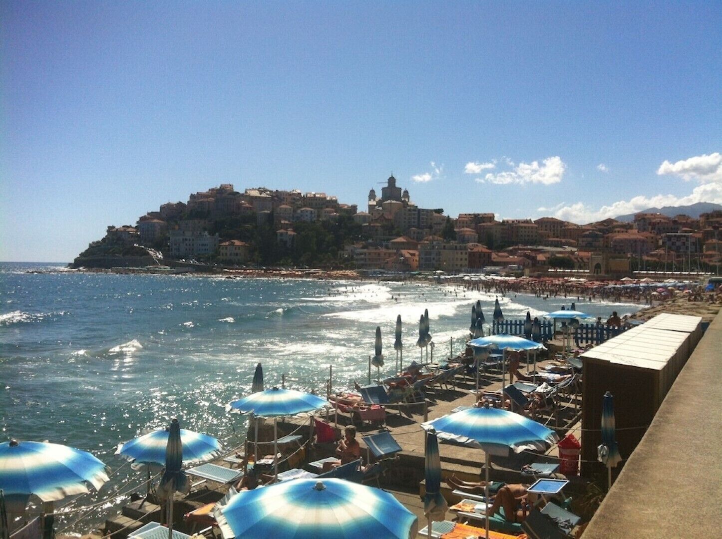 Beach nearby, sun loungers