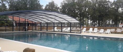 Piscine extérieure, piscine chauffée