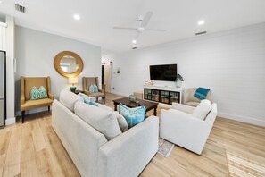 House, 3 Bedrooms | Living area | Smart TV