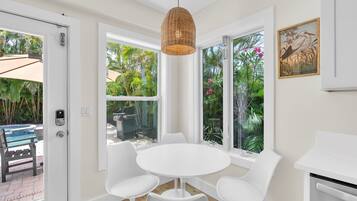 House, 3 Bedrooms | Dining