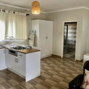 Frigorifero, microonde, tostapane