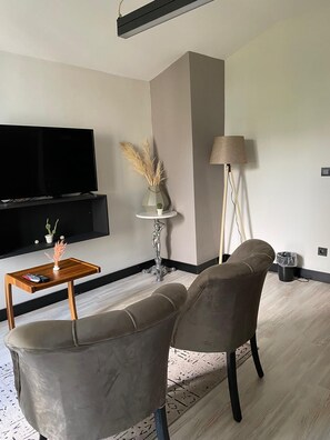 ملاءات من القطن المصري وأغطية فراش متميزة وألحفة محشوة بالريش