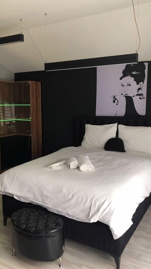 BLACK Deluxe Room (Teras) | Bộ trải giường bằng vải cotton Ai Cập, bộ đồ giường cao cấp 