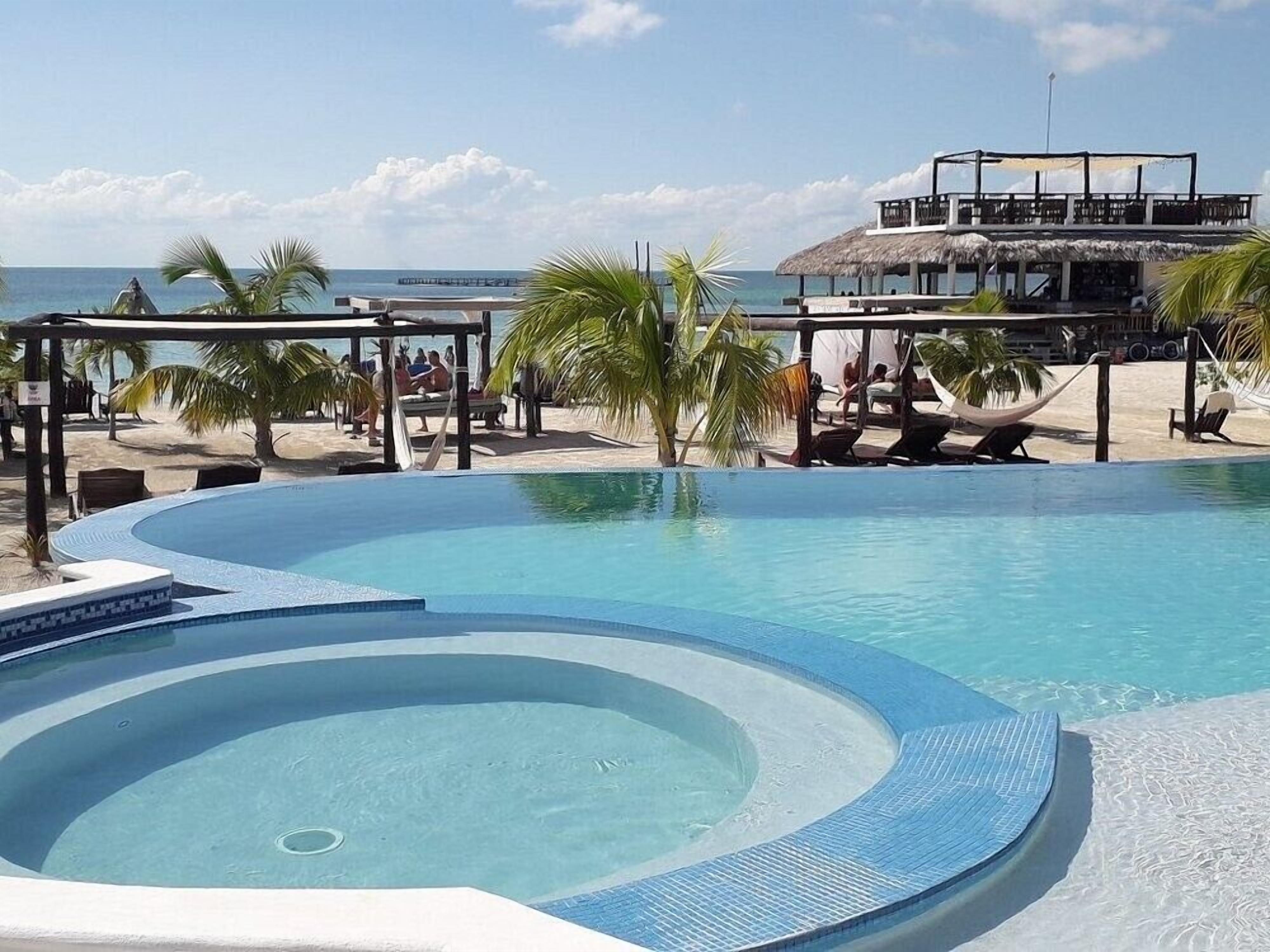 Seasonal outdoor pool, pool umbrellas, sun loungers