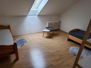 2 bedrooms, WiFi, bed sheets