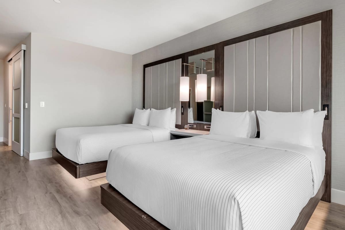 In-room safe, desk, laptop workspace, iron/ironing board