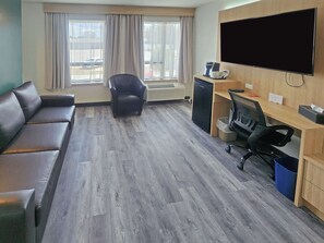 Room, 1 King Bed, Non Smoking