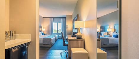 Hypoallergeen beddengoed, een minibar, een kluis op de kamer, een bureau