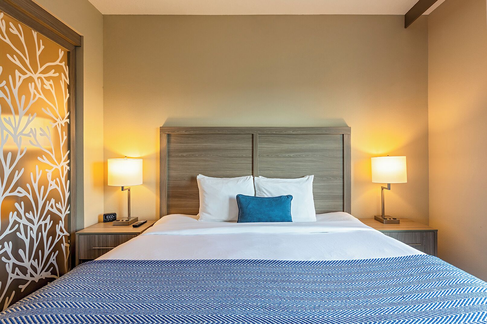 低過敏寢具、迷你吧、客房內保險箱、書桌