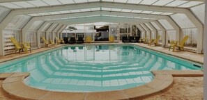 Piscine couverte, piscine extérieure