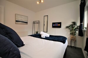 2 Schlafzimmer, Bügeleisen/Bügelbrett, WLAN, Bettwäsche