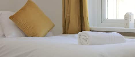 3 bedrooms, iron/ironing board, WiFi