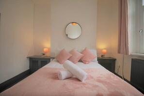 3 habitaciones, tabla de planchar con plancha y wifi 