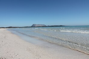 Beach - Bilo sea view BudoniRent (Baia Sant'Anna)