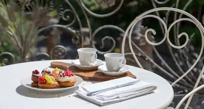 Villa Beatrice 1836 â
â
â
â
â