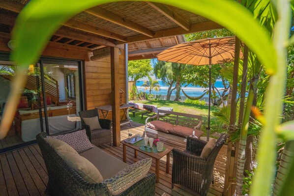 Terrace/patio - SAINT GILLES LES BAINS, Waterfront, lagoon 4 **** House LE RECIF (Saint-Gilles les Bains)