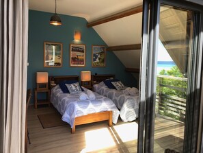 2 bedrooms, in-room safe, desk, iron/ironing board - SAINT GILLES LES BAINS, Waterfront, lagoon 4 **** House LE RECIF (Saint-Gilles les Bains)