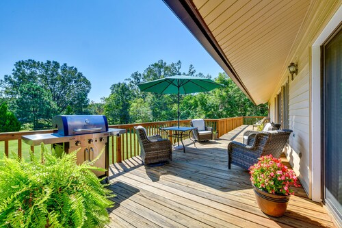 Peaceful Millington Home ~ 13 Mi to Memphis!