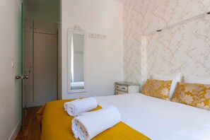 1 habitación, tabla de planchar con plancha, internet y ropa de cama 
