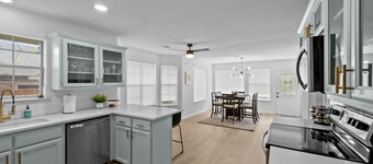 Cozy house near Historic Downtown, highways & more