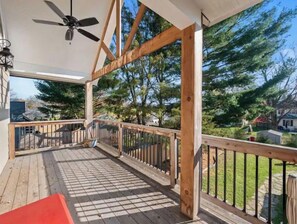 Terrace/patio - The Lodge! Downtown Rochester's Retreat (Rochester)