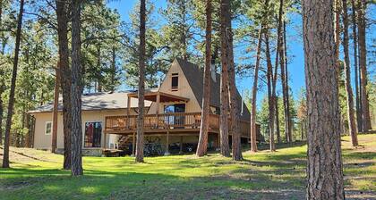 Cozy Cabin in the Hills
