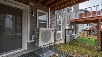 المنطقة المحيطة بالمنشأة