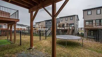 مغطس سبا خارجي