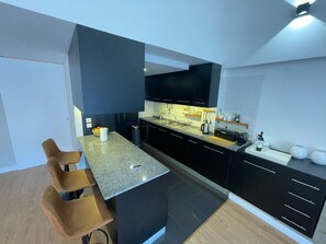 Fridge, microwave, oven, stovetop