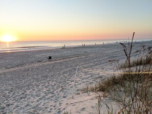 Beach nearby, sun loungers, beach towels