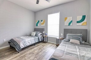 Apartment, 1 King Bed (The Dunes Apartment) | 2 bedrooms