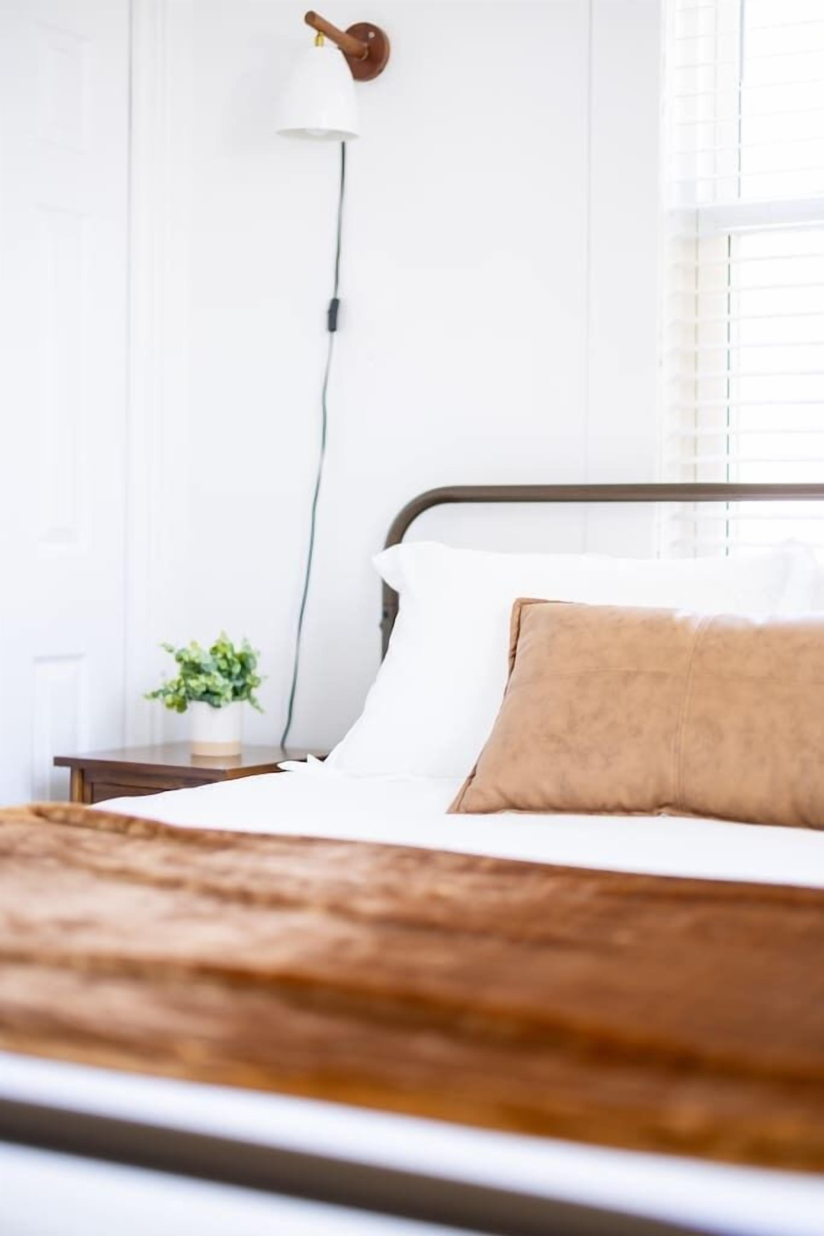 10min|Downtown|Disney+| HBO| SunRoom